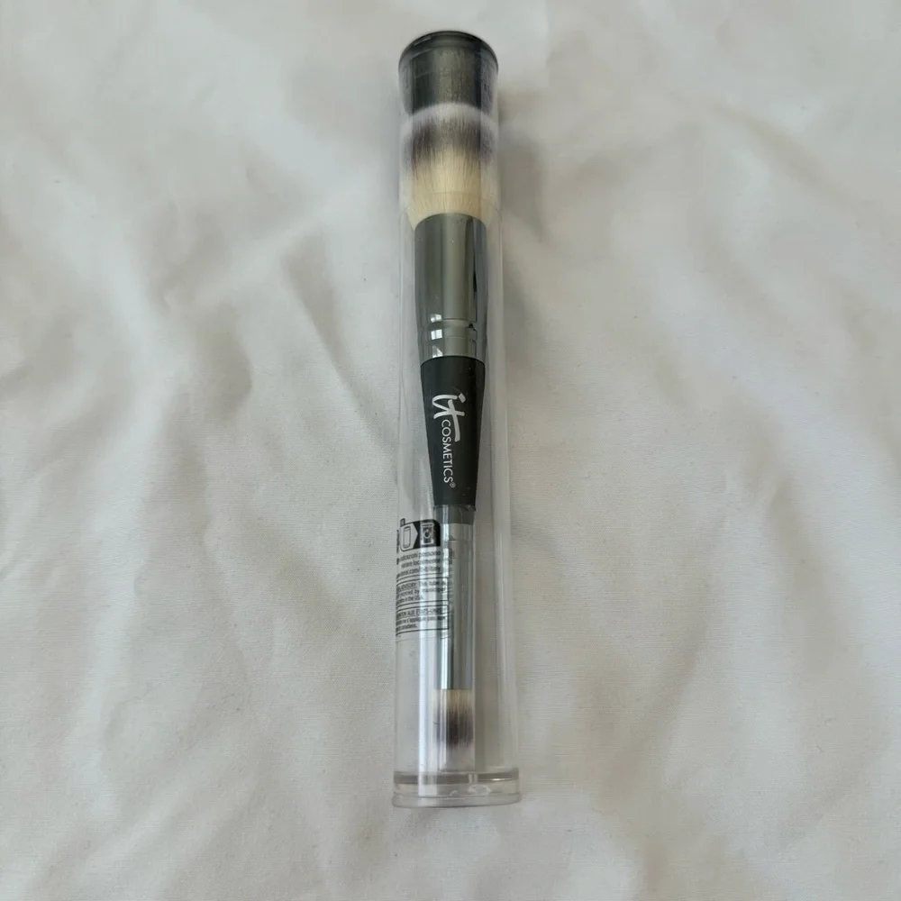 NEW it cosmetics heavenly luxe complexion perfection foundation makeup brush #7